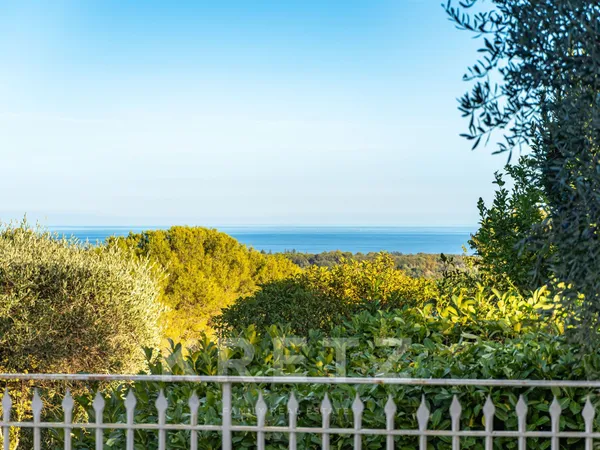 Biot - Villa provençale de plain-pied, vue mer sans vis-à-vis