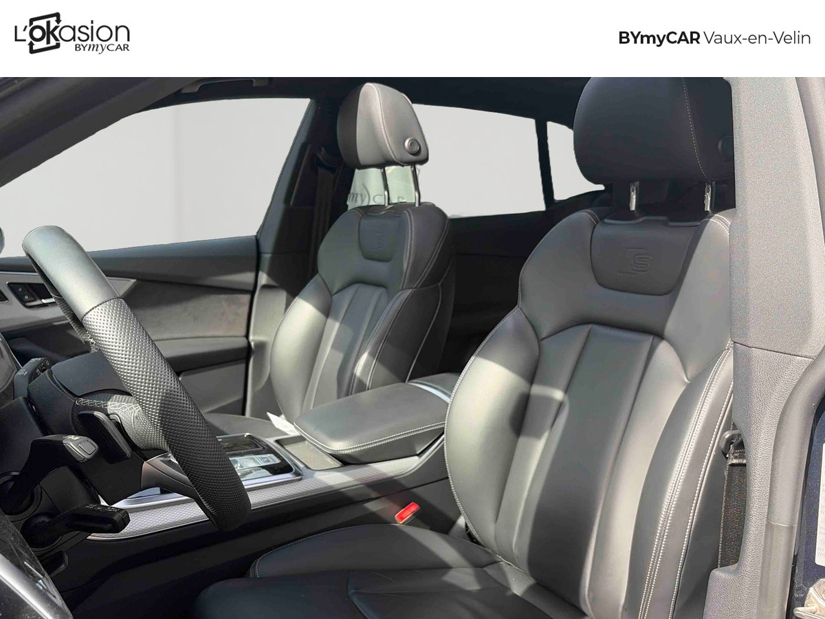 Audi Q8 60 TFSI e 490 Tiptronic 8 quattro — photo 11