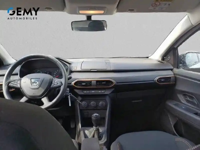 Dacia Sandero tce 90 - 22 — photo 8