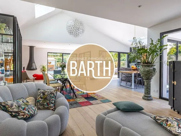 Propriété 7 pièces 210 m²