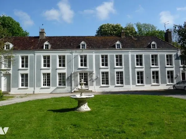 Maison 12 pièces 400 m²