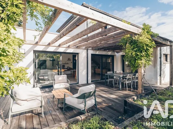 Maison 7 pièces 160 m²