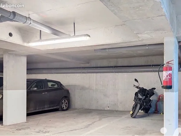 Place de parking sécurisée