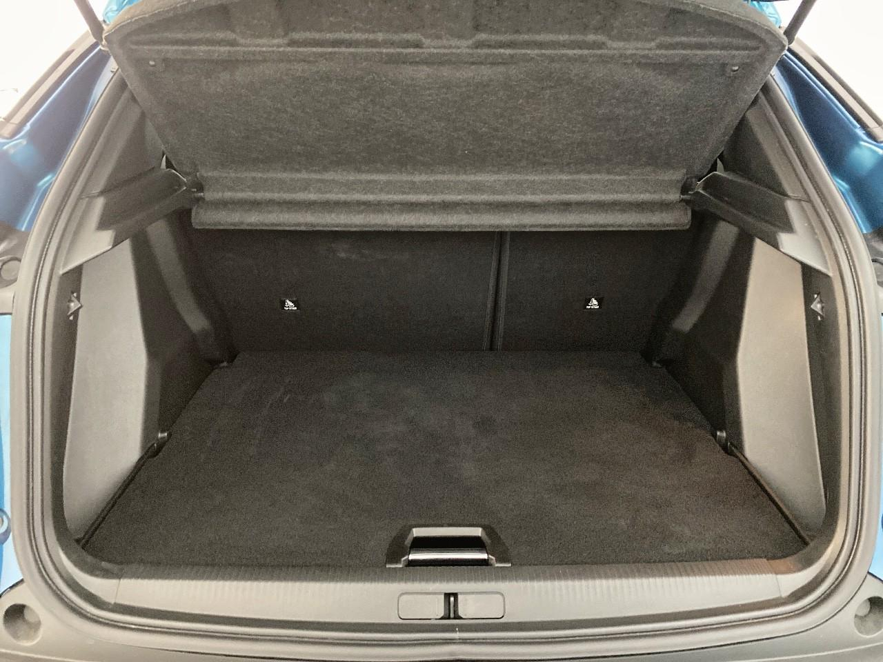 Peugeot 2008 hybrid 145 ch e-dcs6 allure — photo 6