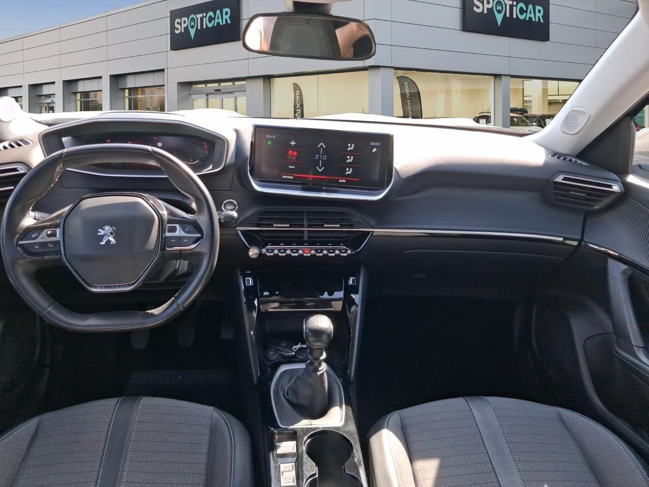 Peugeot 2008 1.2 puretech 100ch s&s allure pack — photo 8