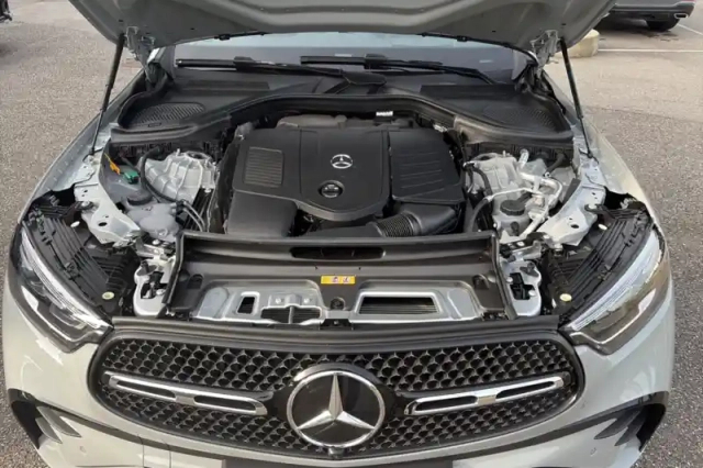 Mercedes Glc coupe 300 e hybrid eq 9g-tronic 4matic — photo 53