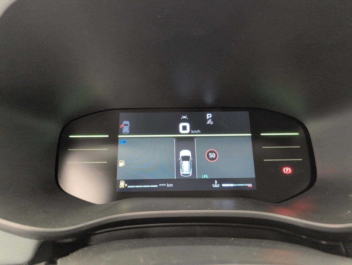 Dacia Sandero — photo 22