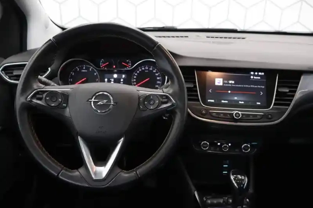 Opel Crossland X 1.2 turbo 110 ch bva6 — photo 19
