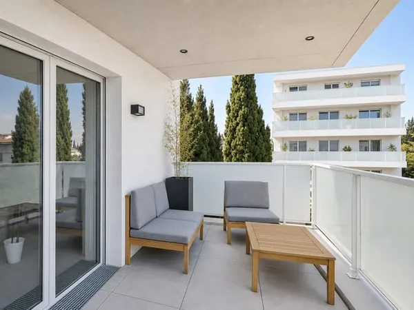 Opportunité - Type 4 avec terrasse de 16 mètres carrés, impasse calme, proche Métro Sainte Marguerit