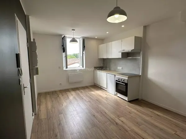 Appt T2 proche centre commercial