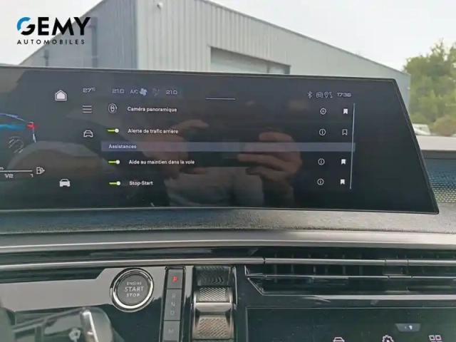 Peugeot 3008 hybrid 136 e-dcs6 — photo 23