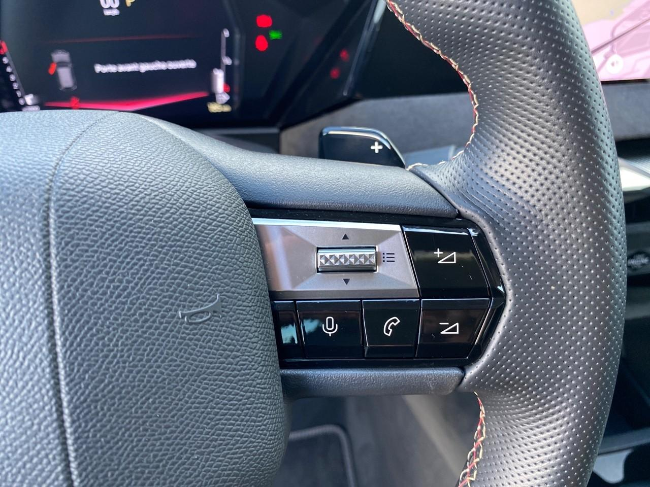 Ds Ds 4 puretech 130ch performance line + automatique — photo 22