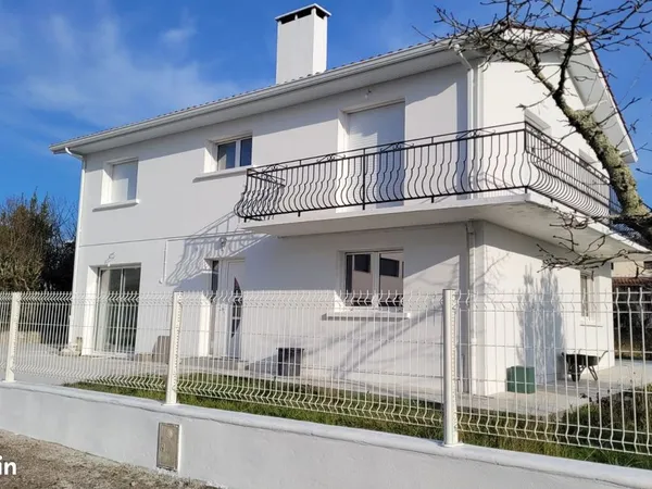 Location maison T6 avec jardin 33370