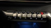 Peugeot 3008 1.2 PureTech 130ch S&S Allure Pack EAT8 — photo 26