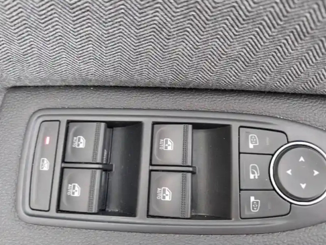 Renault Clio eco-g 100 gsr2 — photo 14