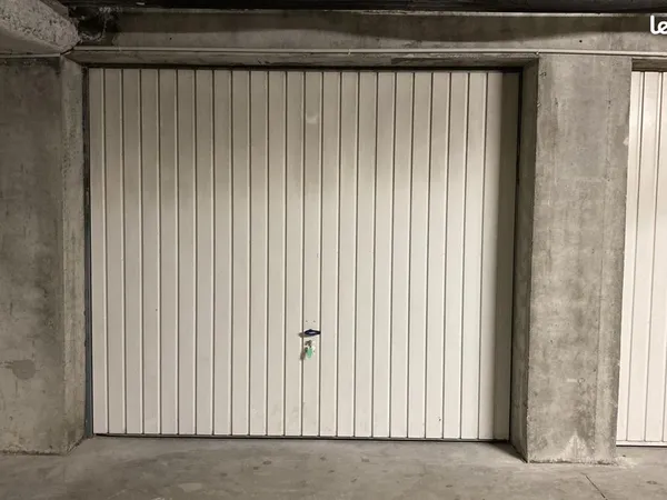 Garage/box 13 m² Echirolles