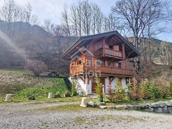 Chalet 6 pièces 75 m²