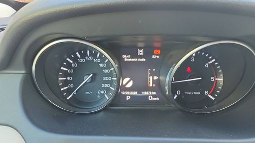 Land Rover Discovery Sport 2.0 TD4 180 4WD BVA8 - HSE – 2015 – 146276 km – Diesel – Boîte Automatique — photo 16