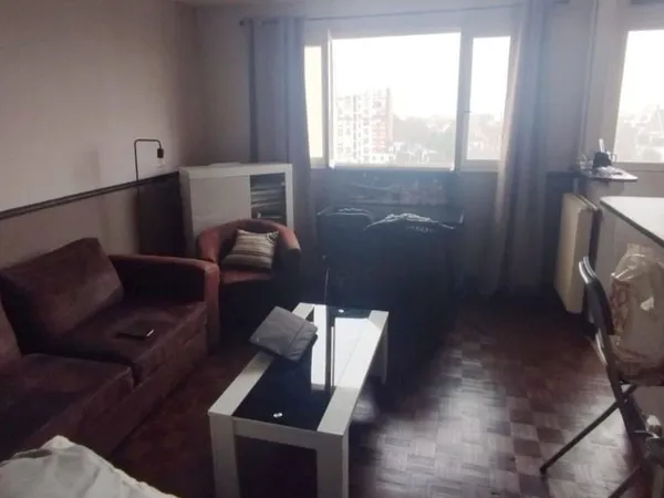 Studio 1 pièce 28 m²