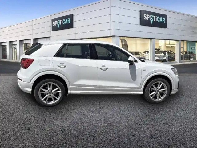 Audi Q2 35 tfsi cod 150 s tronic 7 — photo 4