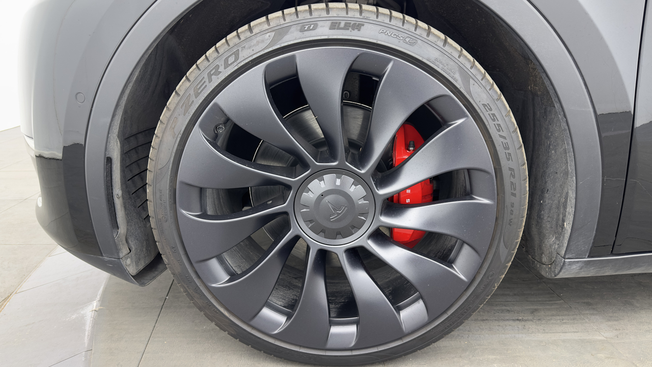 Tesla MODEL Y Performance Dual Motor AWD — photo 9