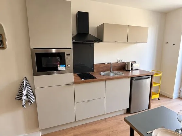 Studio meublé de 19 m² avec terrasse et parking - Pontivy