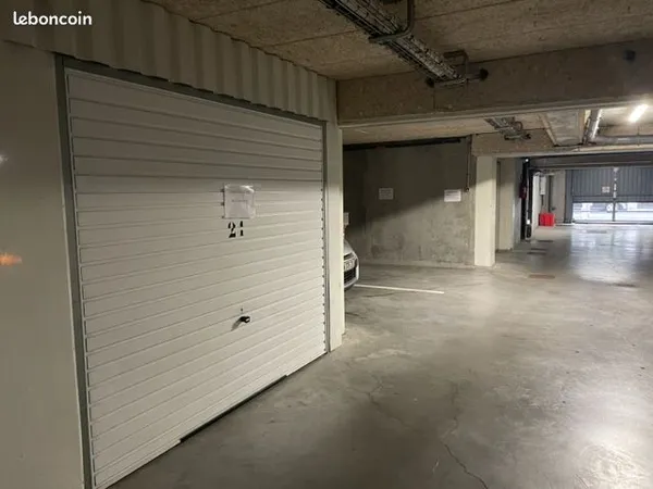 Garage box a louer
