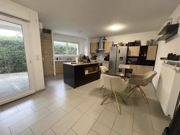 Appartement F4 rez-de-chaussée