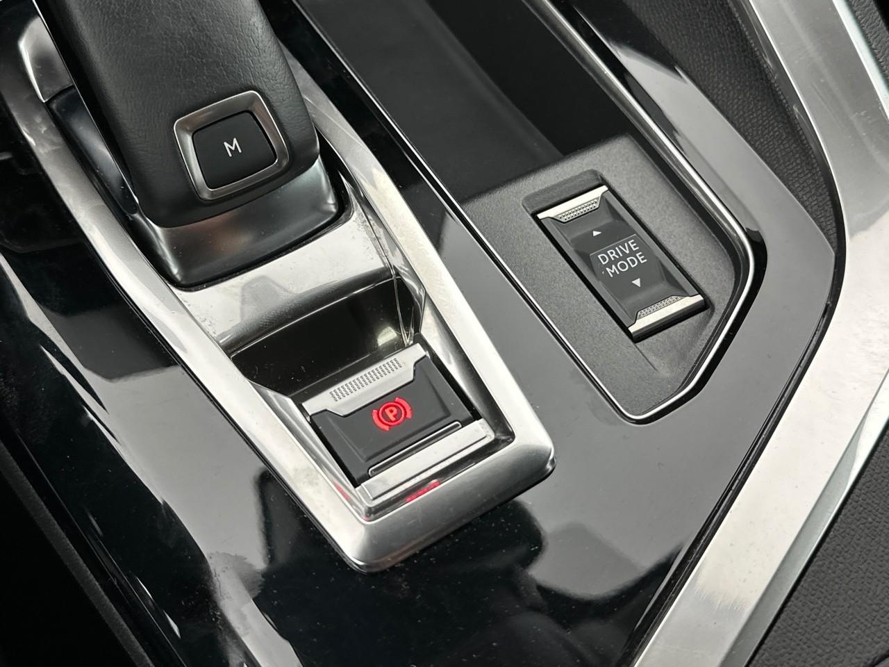 Peugeot 3008 puretech 130ch s&s eat8 allure pack — photo 30