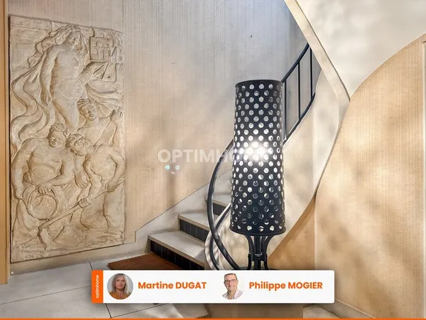 Rare à Vichy, Duplex 1er et 2ème étage avec toit terrasse, 2 garages et caves