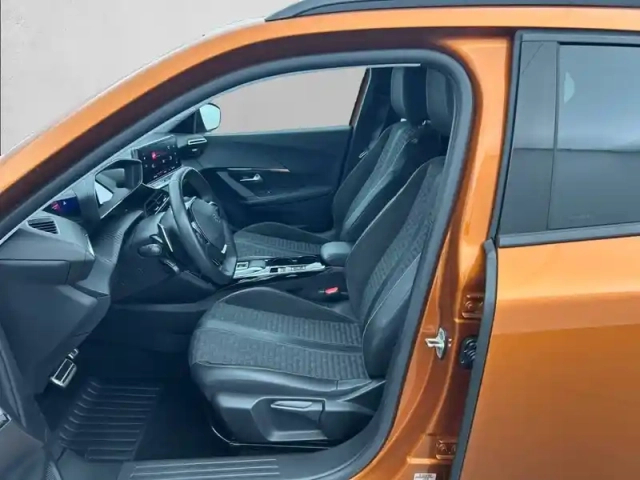 Peugeot 2008 puretech 130 s&amp;s eat8 — photo 11