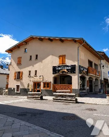 Maison 14 pièces 225 m²