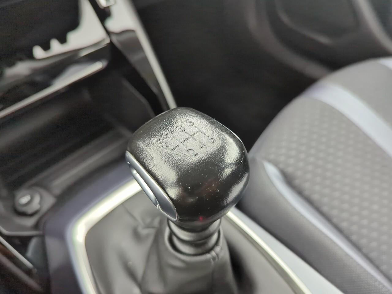 Peugeot 2008 puretech 130 s&s bvm6 allure — photo 29
