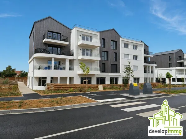 Local commercial 284 m²