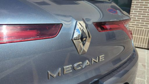 Renault Megane 1.2 TCe 130.0 - Intens – 2016 – 12170 km – Essence – Boîte Manuelle — photo 2