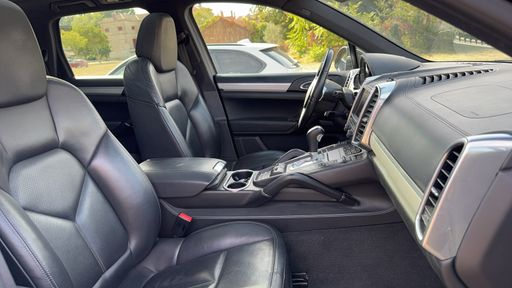 Porsche Cayenne 4.2 TD V8 382 4X4 Tiptronic 8 - S – 2013 – 149184 km – Diesel – Boîte Automatique — photo 26