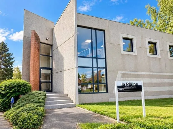 Local 770 m²