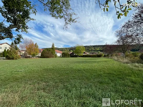 Terrain 745 m² Goux Les Usiers