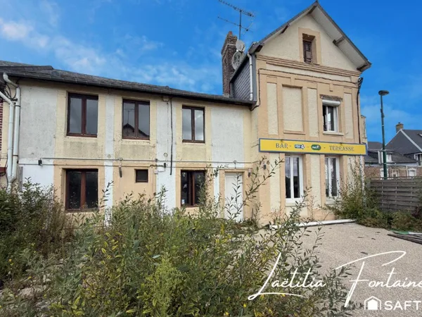 OPPORTUNITÉ RARE-FORT POTENTIEL D'INVESTISSEMENT !