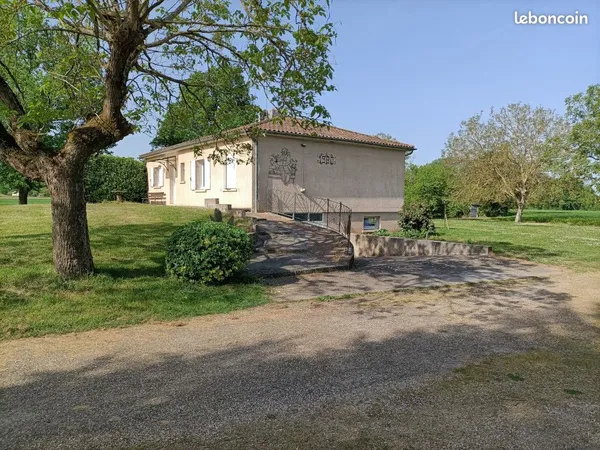Maison isolée à la campagne T4 Bis
