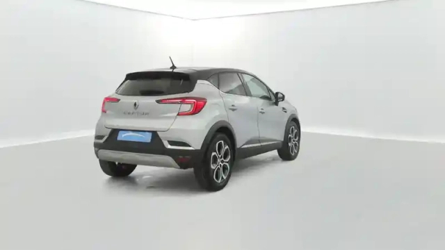 Renault Captur tce 140 edc 21 intens 5p — photo 5