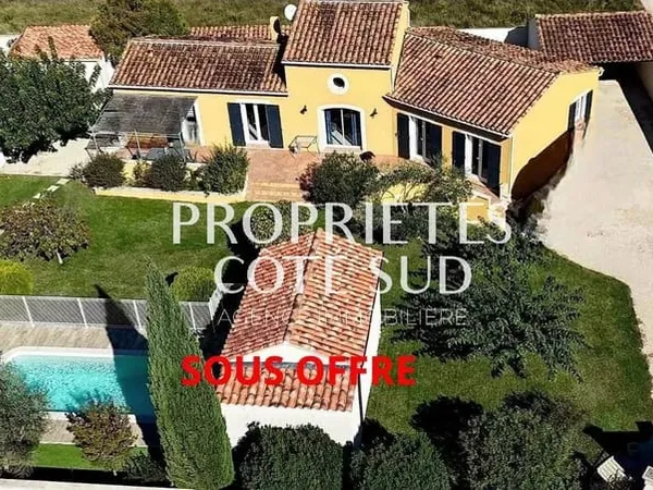 ROCHEFORT DU GARD maison d'environ 127 m2 sur 1150 m2 2 + piscine