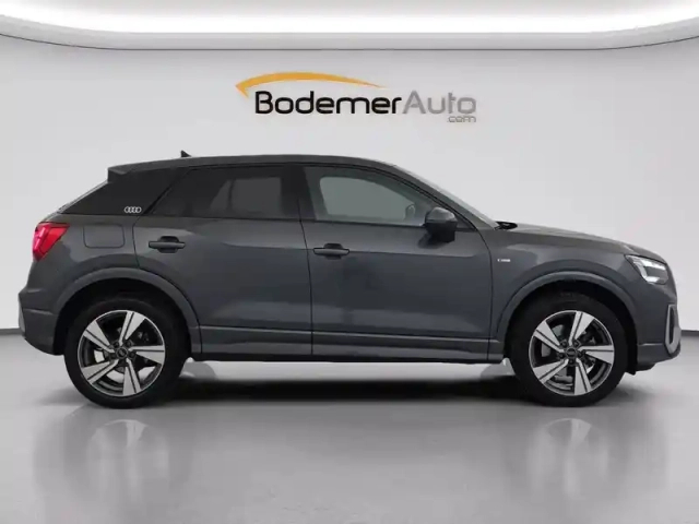 Audi Q2 35 tdi 150 s tronic 7 — photo 21