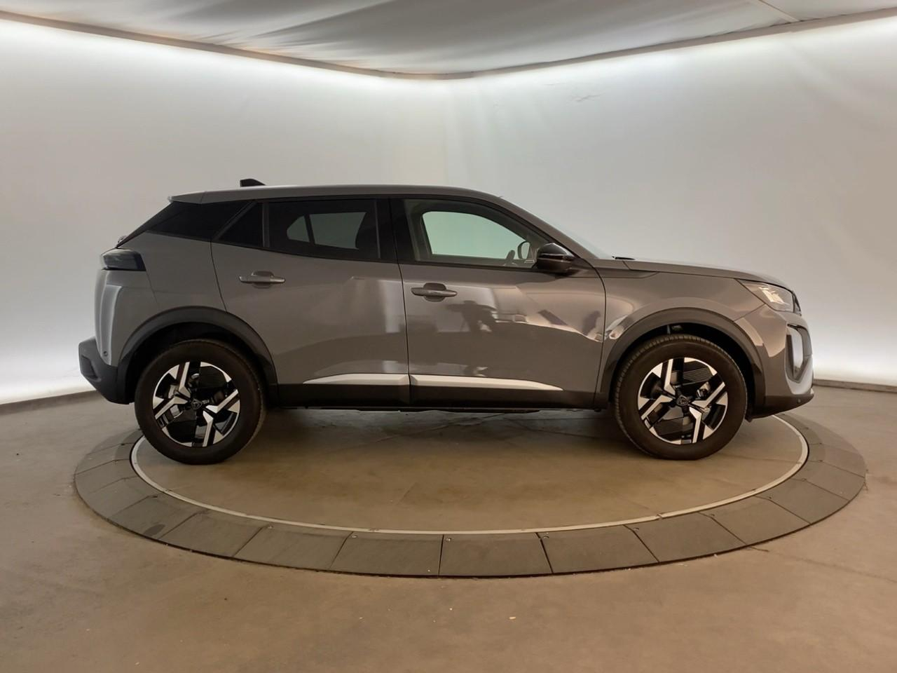 Peugeot 2008 hybrid 145 ch e-dcs6 allure — photo 4