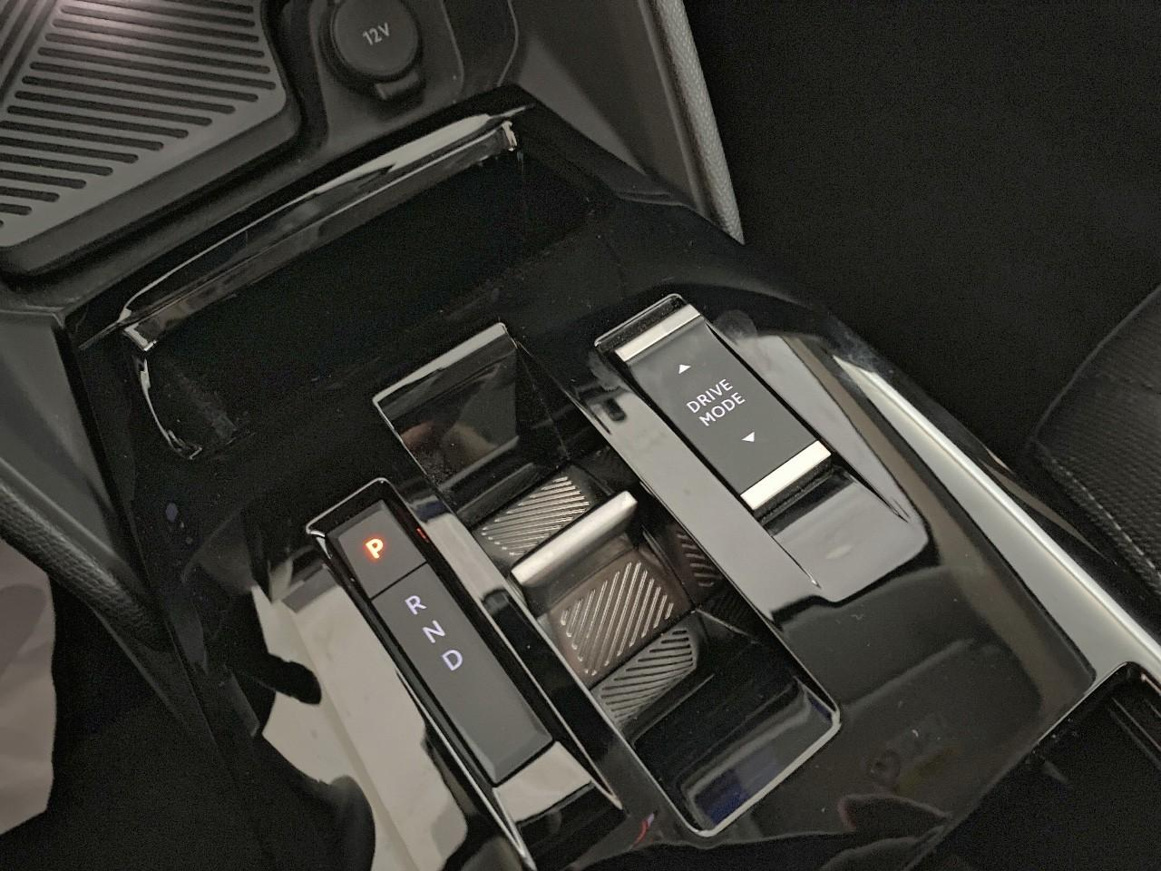 Citroën C4 hybride 145 ch e-dcs6 business — photo 15