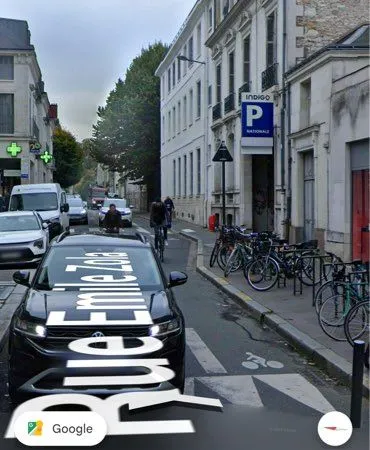 Place de parking - Rue Nationale / Fnac Tours