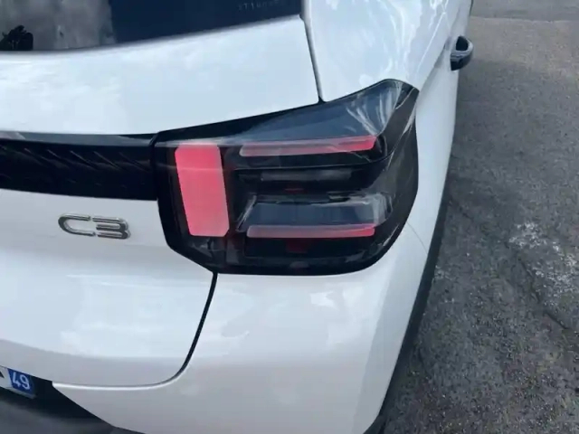 Citroën C3 hybride 110 ch automatique — photo 17