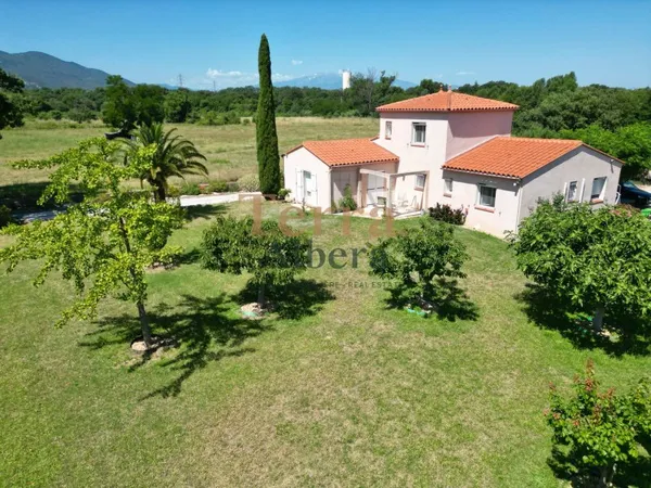 Villa 4 faces au calme