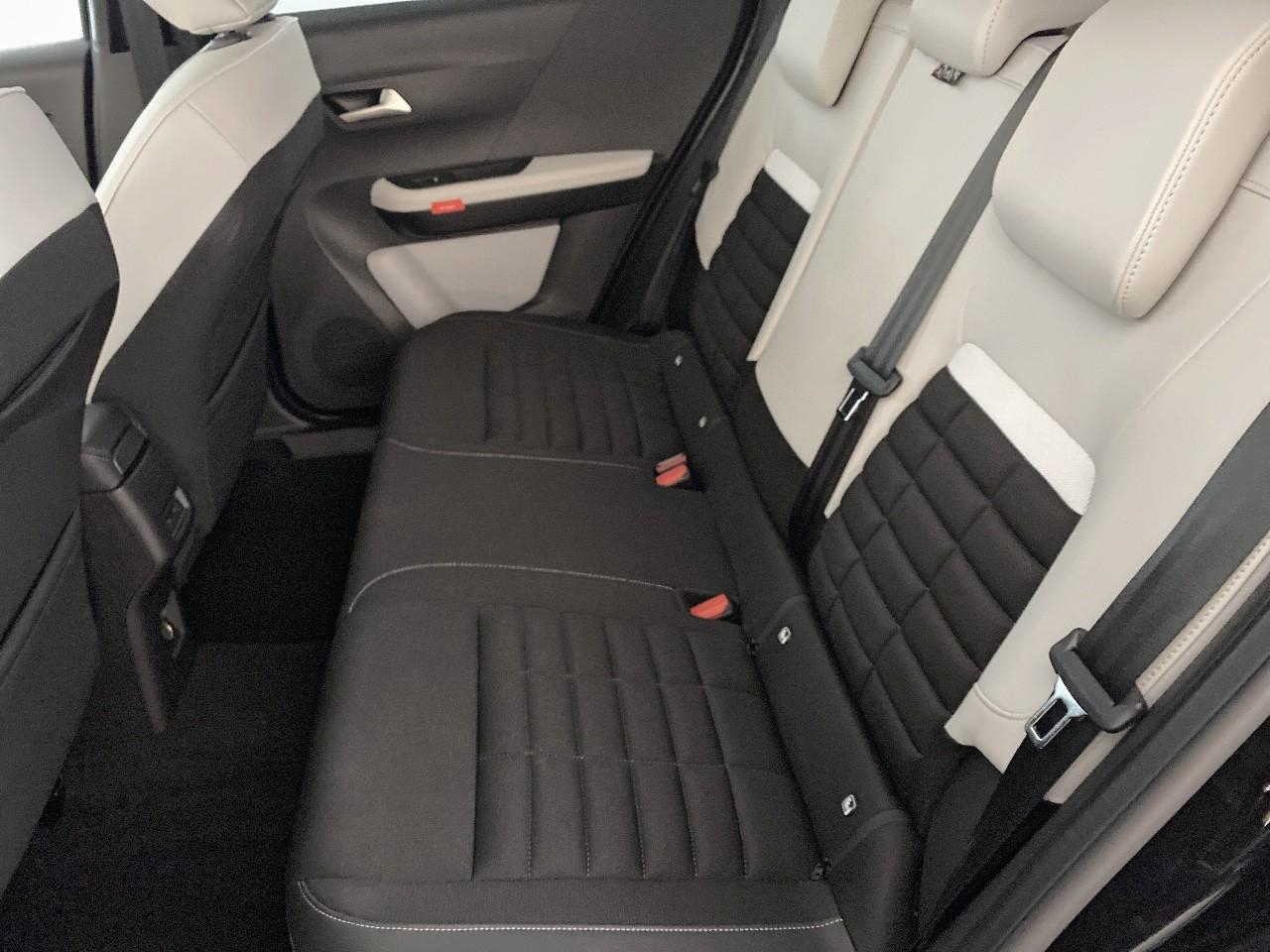 Citroën C3 Aircross hybride 145 ch aut max — photo 10