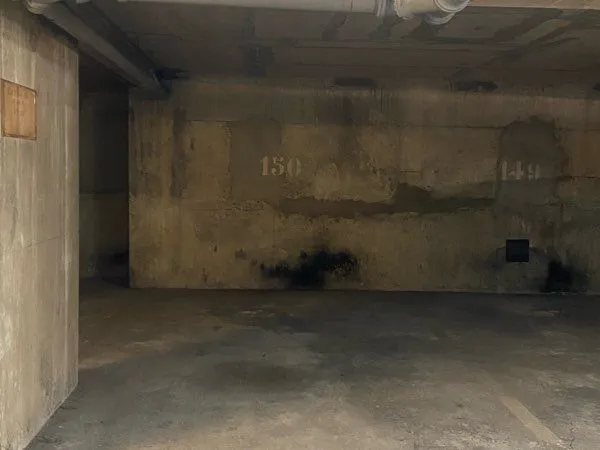 Parking à louer rue Louis Blanc 75010